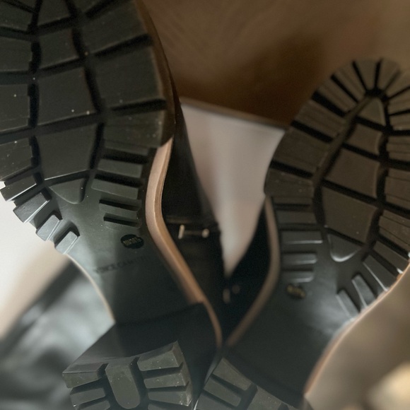 Vince Camuto Black leather Over the Knee Boots Classic Design size 8M wide calf - Picture 5 of 11